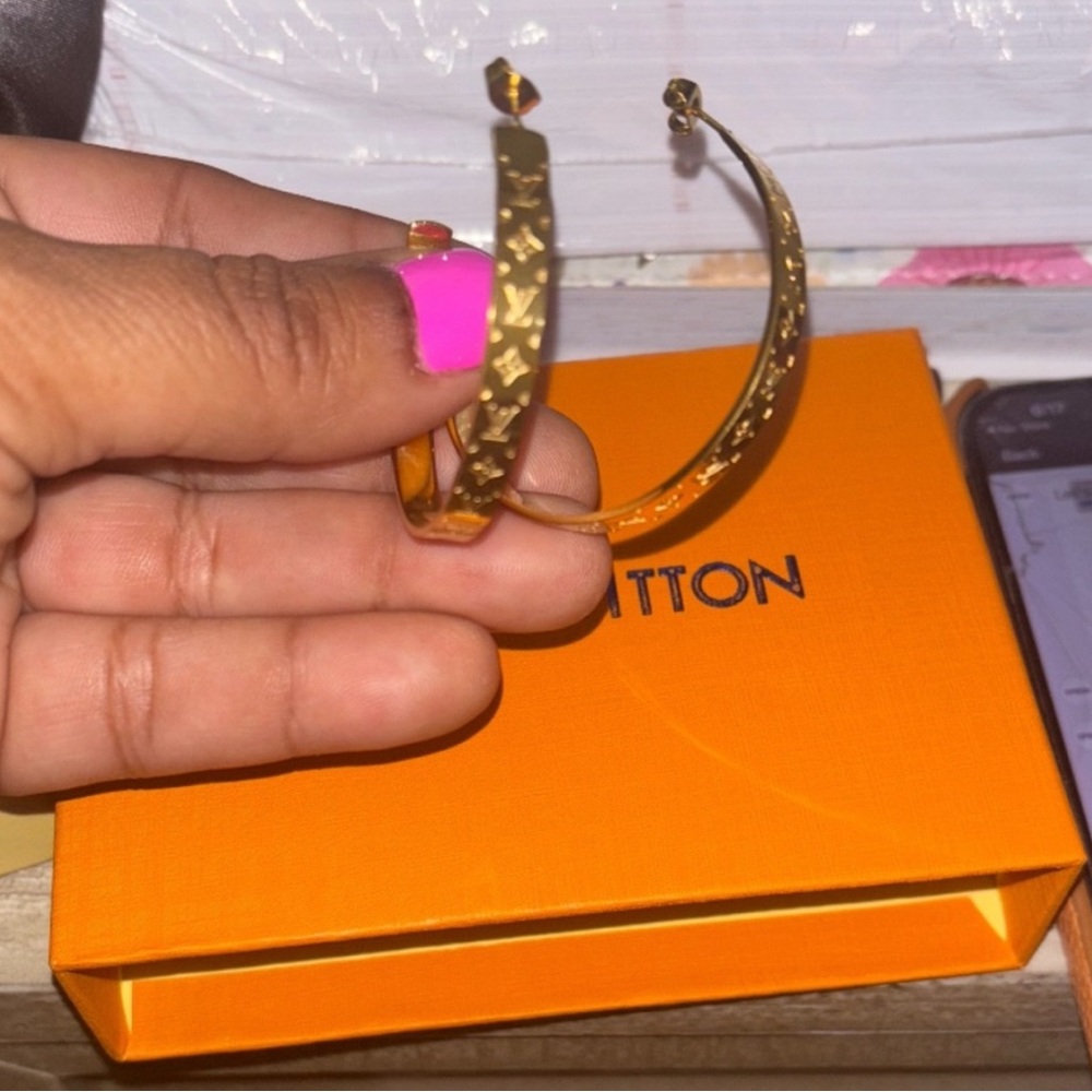 🔥🔥LAST PAIR🔥🔥Gold Patterned Hoop Earrings